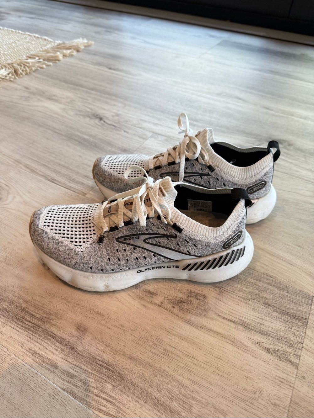 Brooks White and Gray Glycerin GTS Knit Running Sneakers